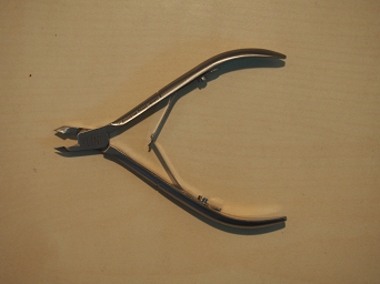 Cążki do skórek długość 10 cm, szer. ostrza 4mm